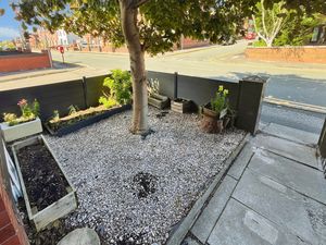 Front garden- click for photo gallery